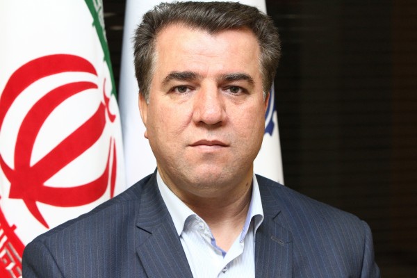 علی بهرمند، رئیس اتحادیه صنف قنادان تهران : شیرینی برای انسان آسیب‌رسان نیست و با توجه به اینکه اعتدال بخشی از فرهنگ ماست، در مصرف شیرینی هم اعتدال باید رعایت شود.