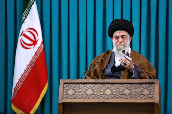 رهبر معظم انقلاب در سخنراني نوروزي با تأکيد بر نقش محوري توليد و حرکت براي آسايش اقتصادي ملت، عنوان کردند: تقويت توليد دانش‌بنيان، براي پيشرفت ايران