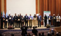 تجلیل از پیشکسوت صنف قنادان تهران در همایش ملی سلامت اصناف